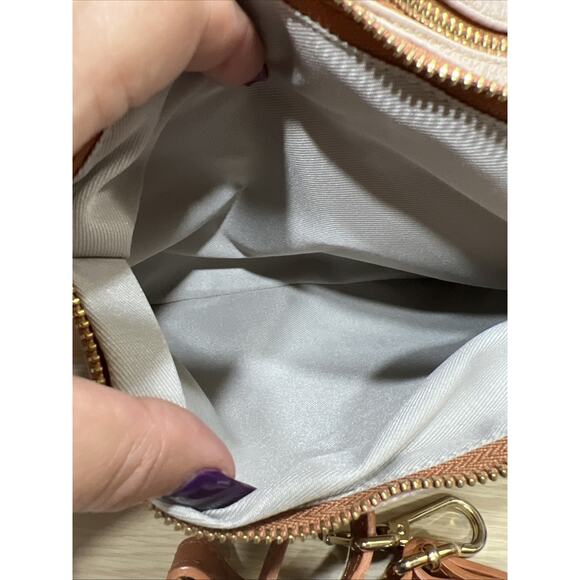 Valentina Italia Crossbody Shoulder Bag Clutch Pebbled Taupe/Beige - Picture 8 of 10